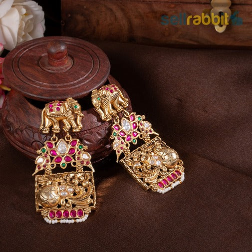 Sellrabbit Kundan Set With a pair of earrings. SKU-MP-10034